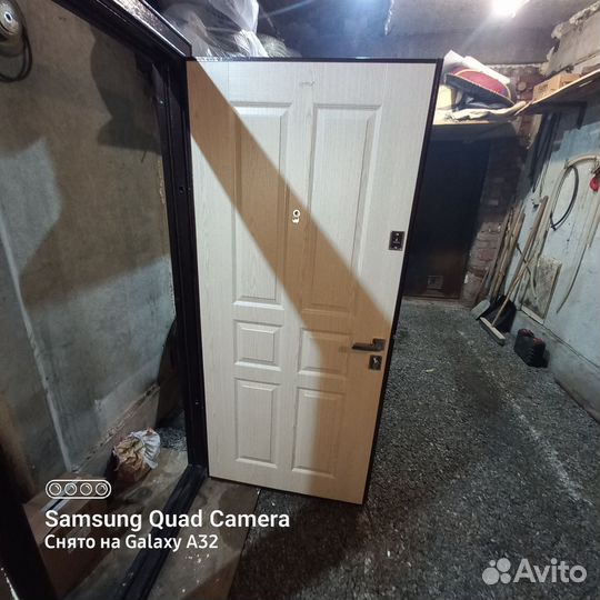 Дверь входная железная бу