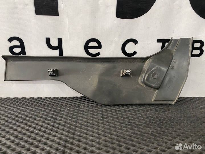 Панель Volvo FH4 82213693