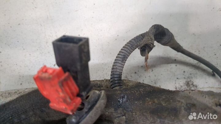 Ступица (кулак, цапфа) Audi A4 (B5), 2001