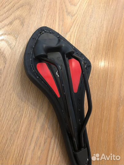 Седло для велосипеда Outleap Long R