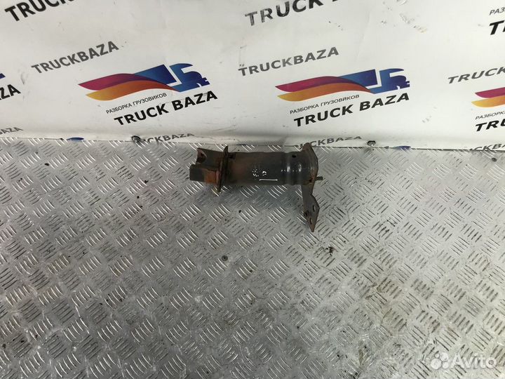 Кронштейн усилителя переднего бампера Volvo FH