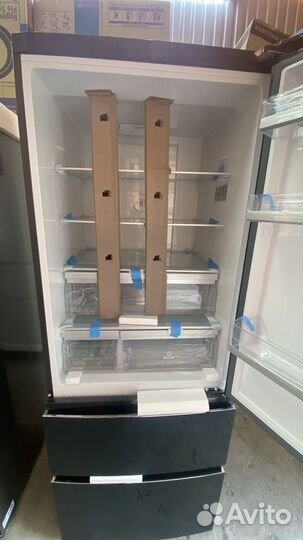 Холодильник Haier A3FE742cgbjru черное стекло