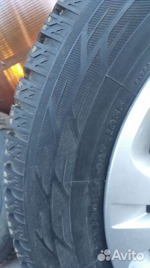 Колеса зимние 215/60/16