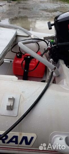 Лодка Nissamaran с двигателем Nissan