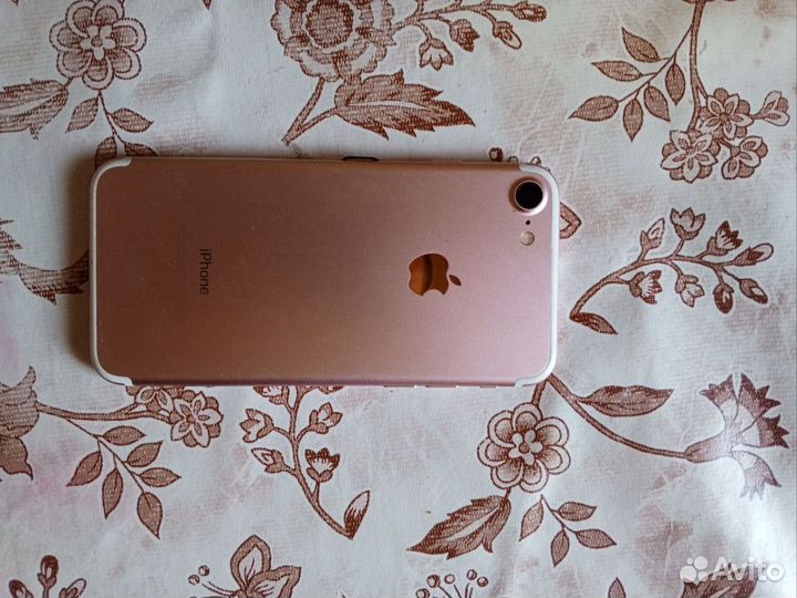 iPhone 7, 128 ГБ