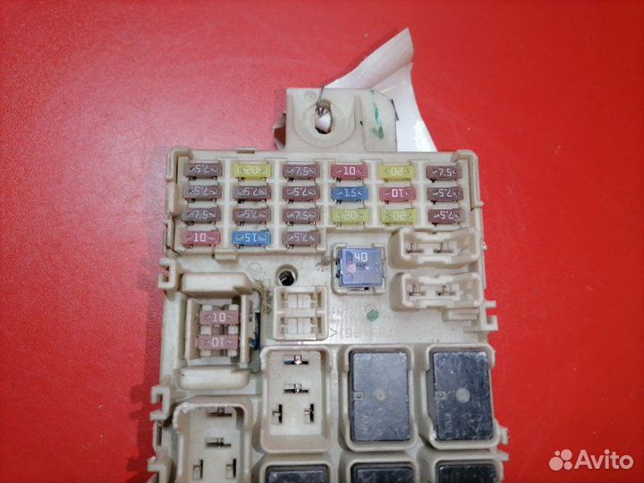 Блок предохранителей салонный Mitsubishi L200 KB4T