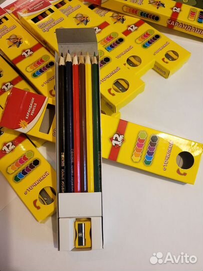 Карандаши цветные 12 цветов с точилкой новые