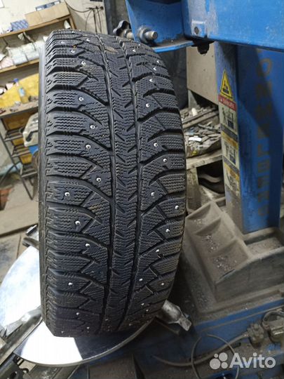 Firestone Ice Cruiser 7 205/55 R16 91T