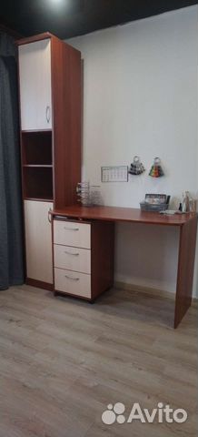 Письменный стол со шкафом и тумбочкой