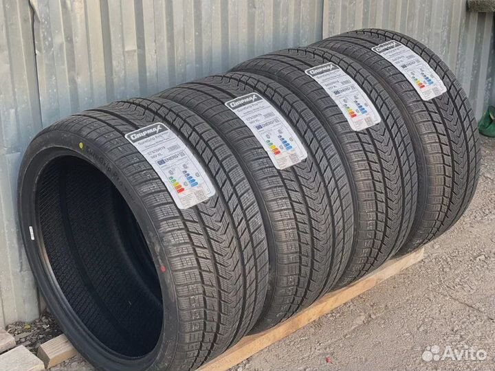 Gripmax SureGrip Pro Winter 245/35 R19 и 275/30 R19 98V
