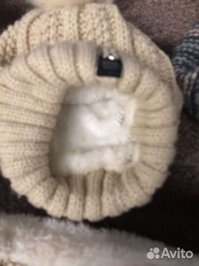 Шапки на девочку 4 шт