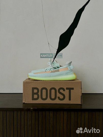 Кроссовки летние Adidas Yeezy Boost 350 Hyperspace