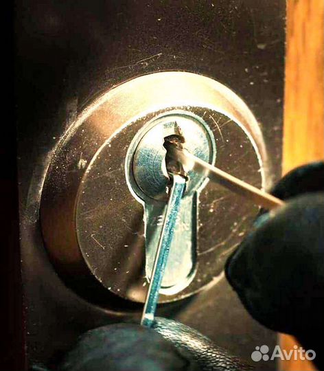 Вскрытие замков/ авто/ сейфа/ замена замков