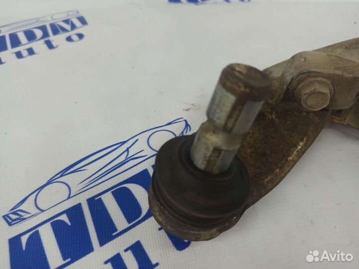 Рычаг передний левый Nissan Altima L32