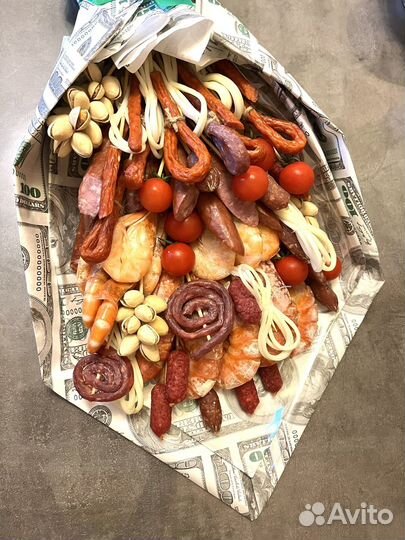 Мужской букет с лангустинами