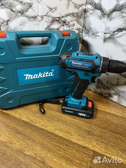 Шуруповерт makita