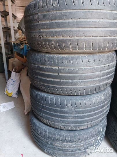 Goodyear EfficientGrip 245/45 R18 100Y