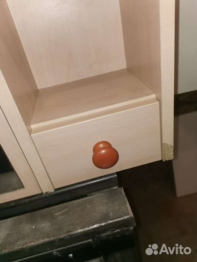 Полка навесная с зеркалом