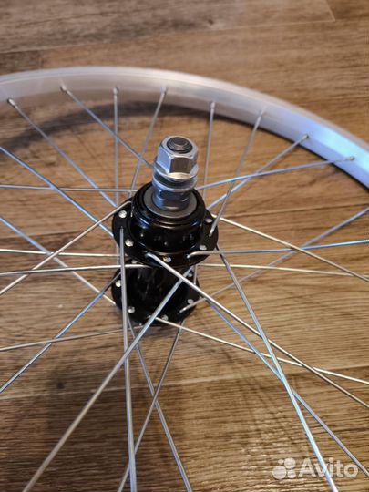 Заднее колесо R20.новое