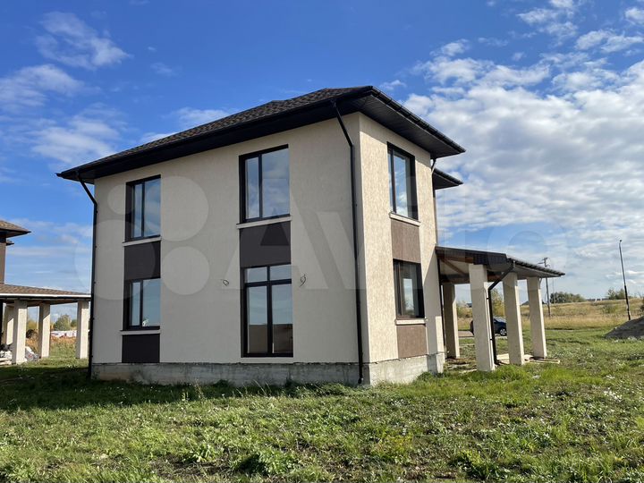 Дом 177 м² на участке 8,4 сот.