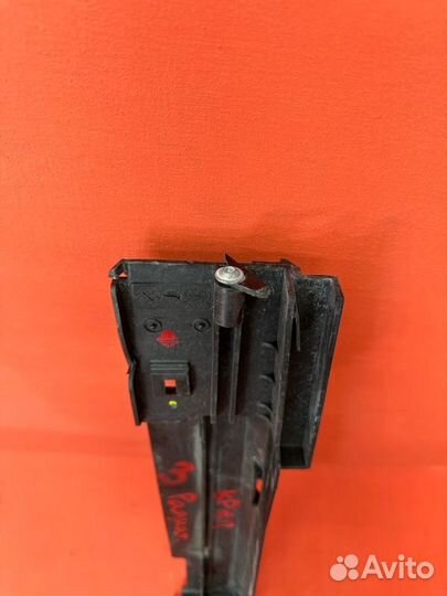 Кронштейн решетки радиатора Bmw 118I F20 N13B16