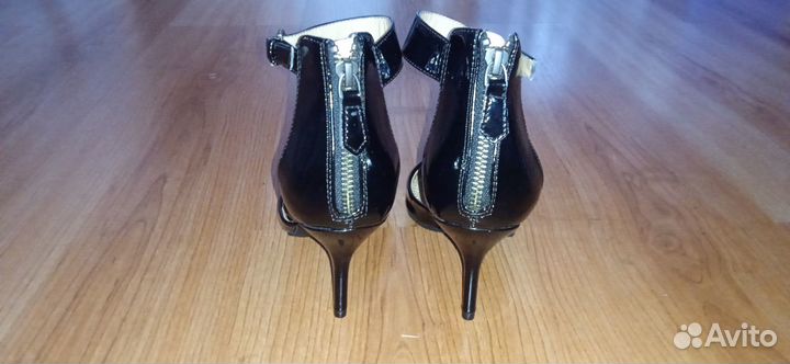 Туфли женские MIA черные лакированные 36.5р новые