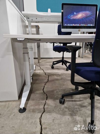 Столы электрические новые Herman miller