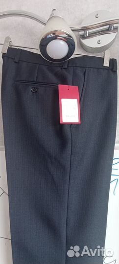 Костюм жилетка+брюки+рубашки р.48, рост до 170 см