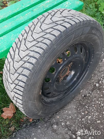 Hankook Winter I'Pike RS2 W429 205/65 R16