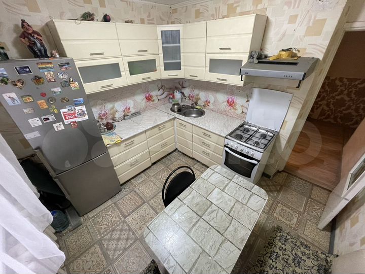 2-к. квартира, 50 м², 1/9 эт.