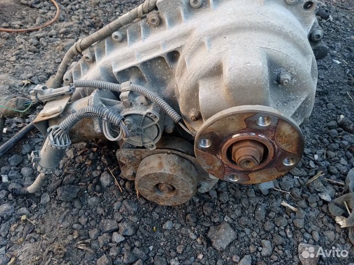 Моторчик блокировки на Сан Енг Рекстон II 07г