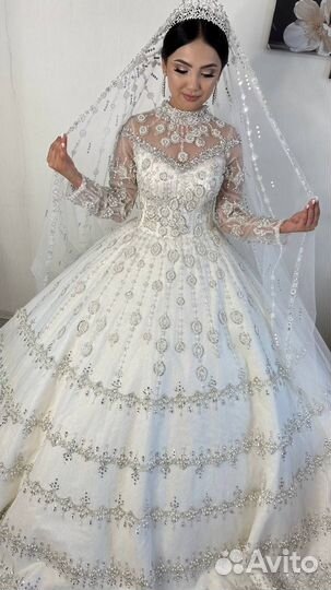 Свадебные платья оптом Москва