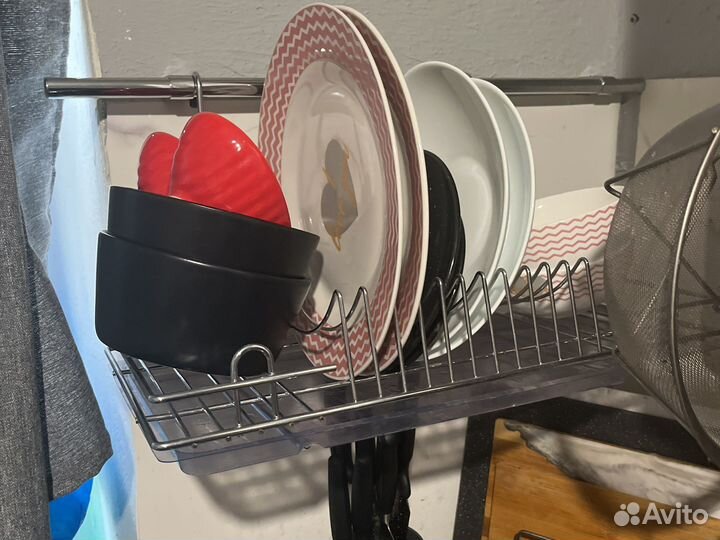 Рейлинг с комплектацией для посуды