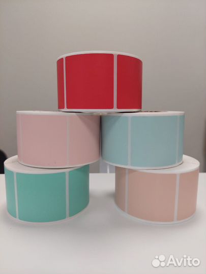 Этикетки цветные квадратные 40х40 мм