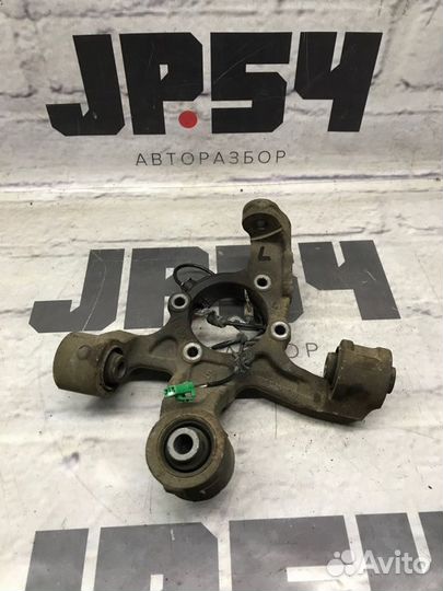 Цапфа задняя левая Suzuki Escudo TD54W J20A 2006