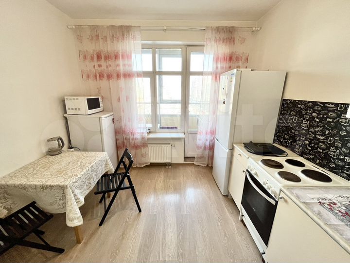 2-к. квартира, 55 м², 7/15 эт.