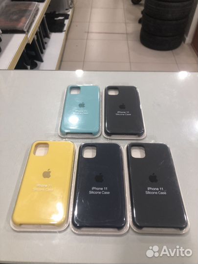 Чехол на iPhone 11