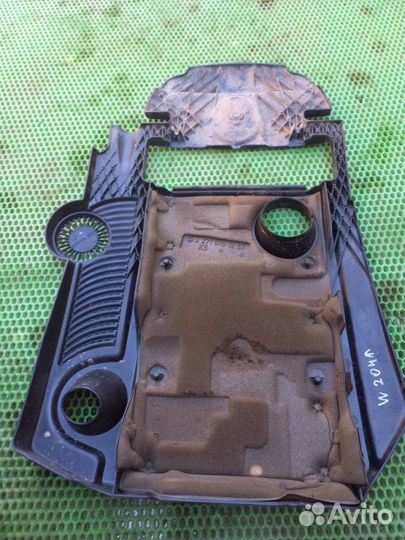 Крышка двигателя Mercedes-Benz C-Class W204