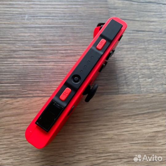 Оригинал Joy Con Neon Red R нерабочий