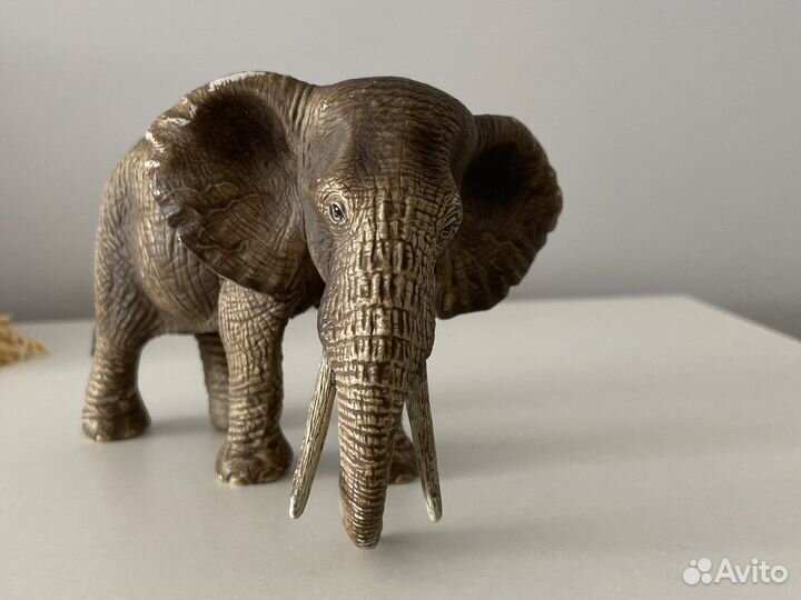 Фигурка африканский слон слониха schleich шляйх