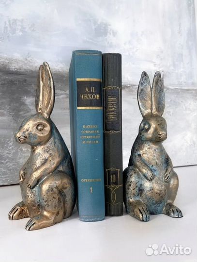 Статуэтка упор держатель книг кролик
