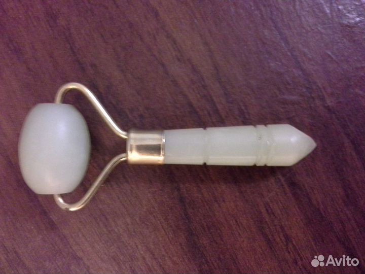 Нефритовый массажер