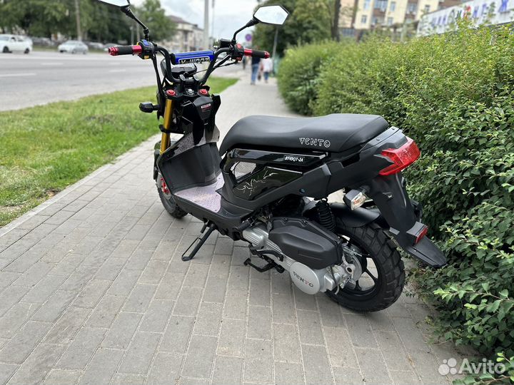 Новый скутер vento naked 49(150) витринный