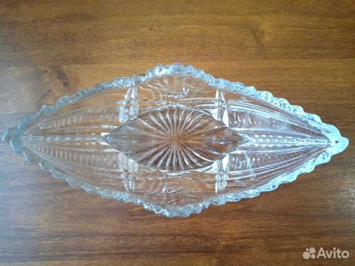 Хрустальная ваза