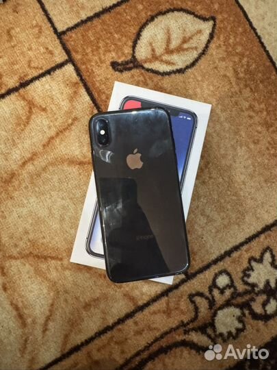 iPhone X, 64 ГБ