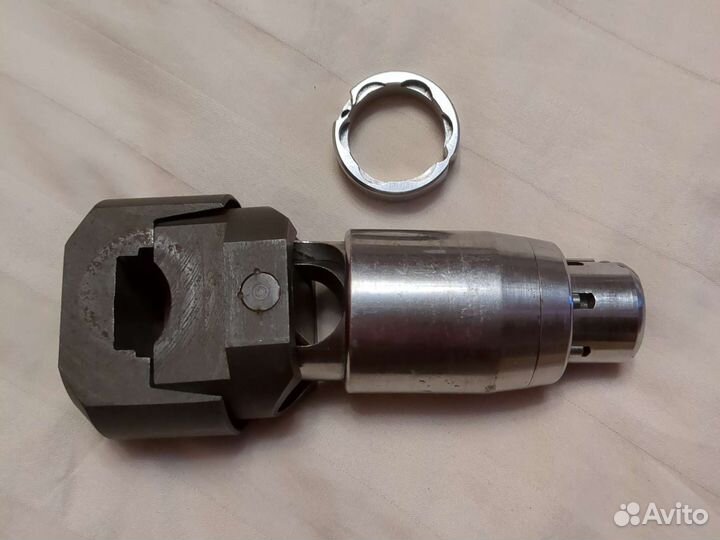 Гарант Блокиратор на руль универсальный