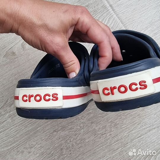 Шлепанцы crocs