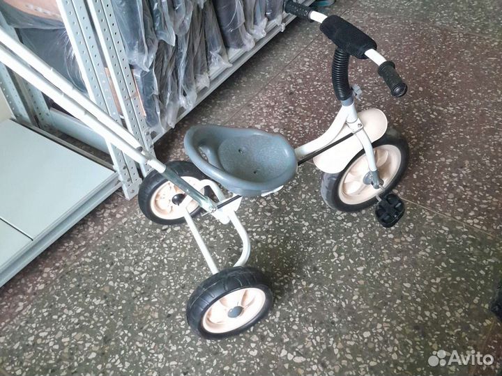 Велосипед детский с ручкой