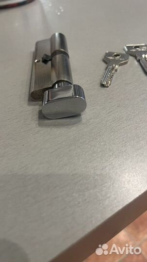 Личинка замка cisa италия