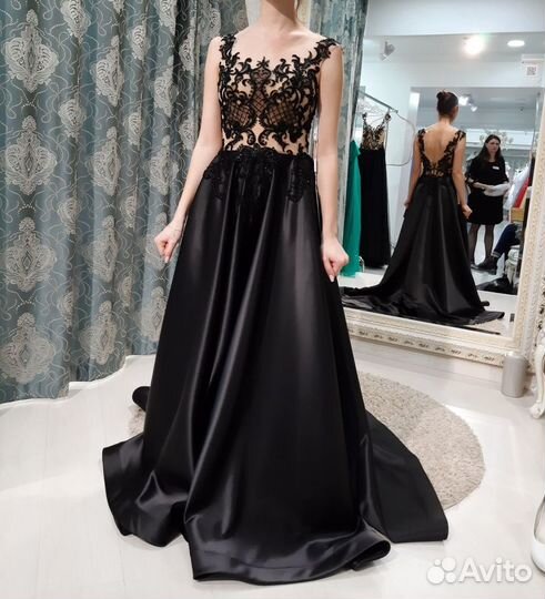 Платье вечернее